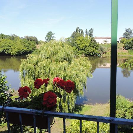 Le Jardin Des Cygnes Bed & Breakfast Pineuilh Bagian luar foto