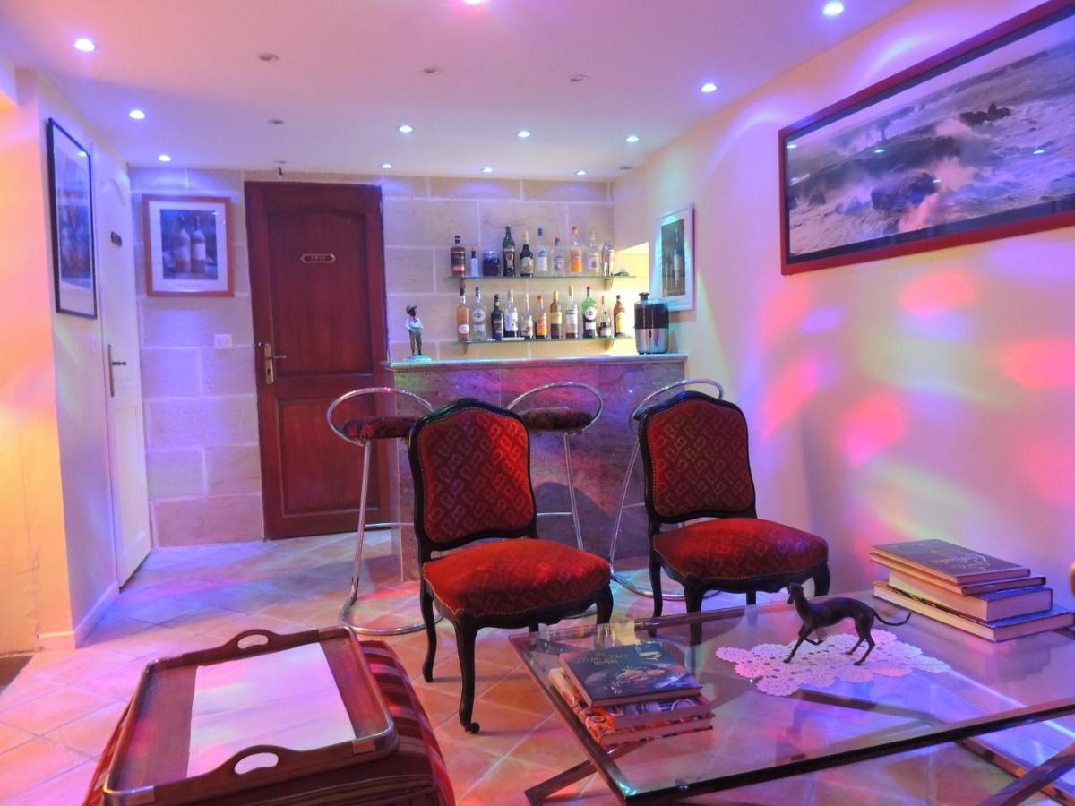 Le Jardin Des Cygnes Bed & Breakfast Pineuilh Bagian luar foto