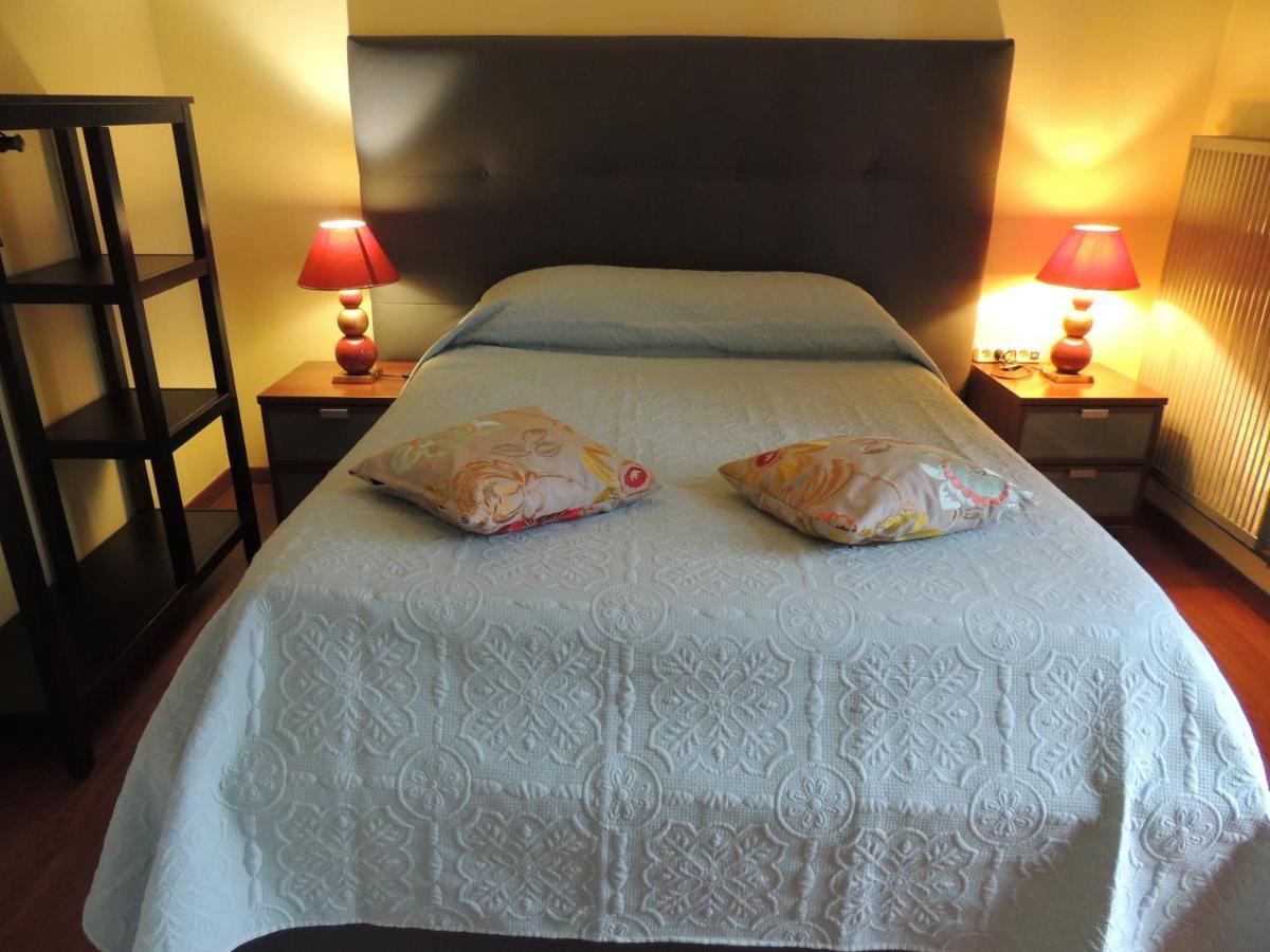 Le Jardin Des Cygnes Bed & Breakfast Pineuilh Bagian luar foto