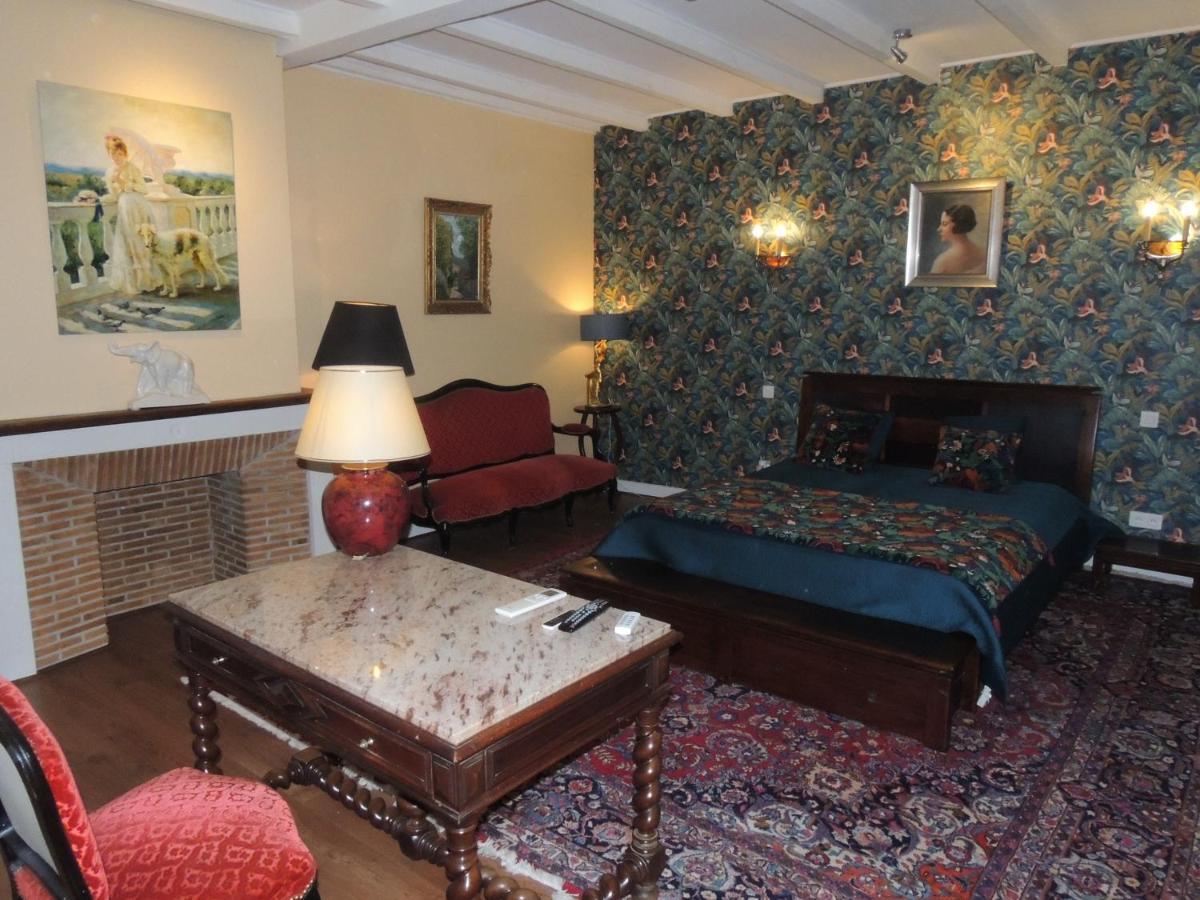 Le Jardin Des Cygnes Bed & Breakfast Pineuilh Bagian luar foto